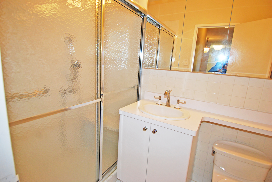 North Shore Towers 1 Bedroom Apartment