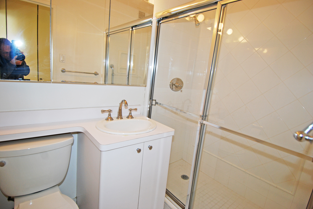 North Shore Towers 1 Bedroom Apartment