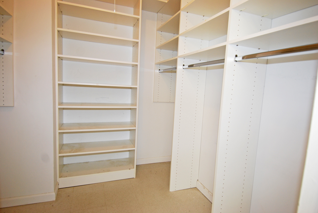 North Shore Towers 1 Bedroom Apartment