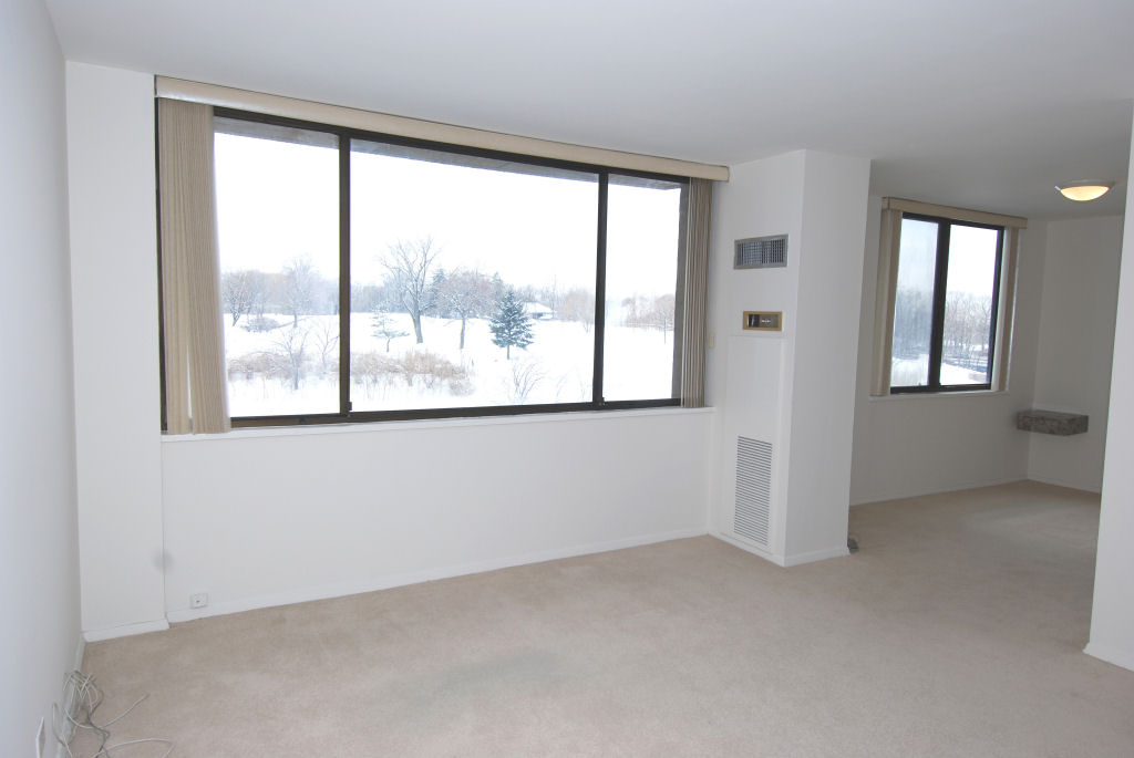 North Shore Towers Alcove Studio