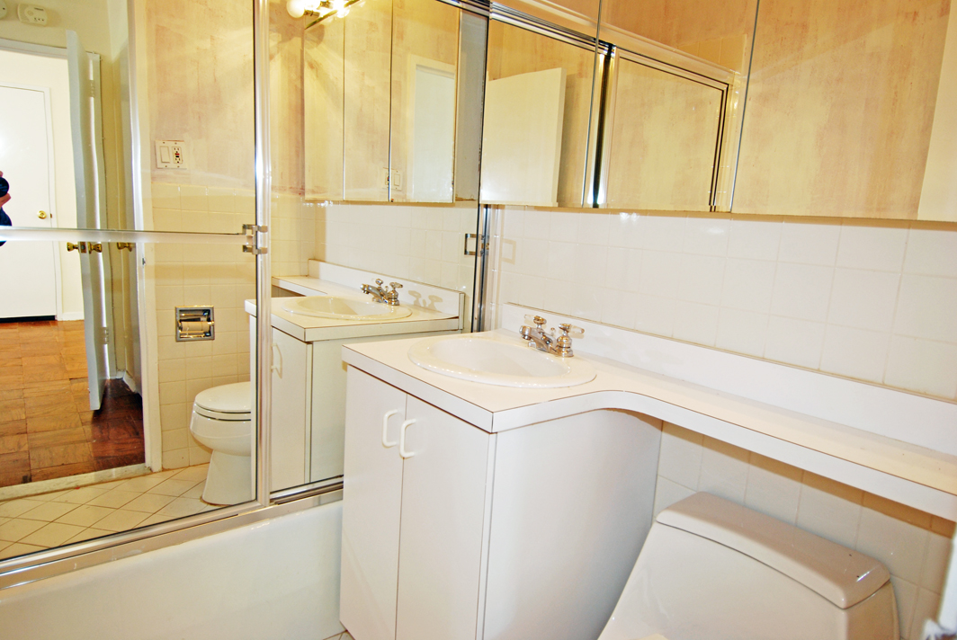 North Shore Towers Apt.