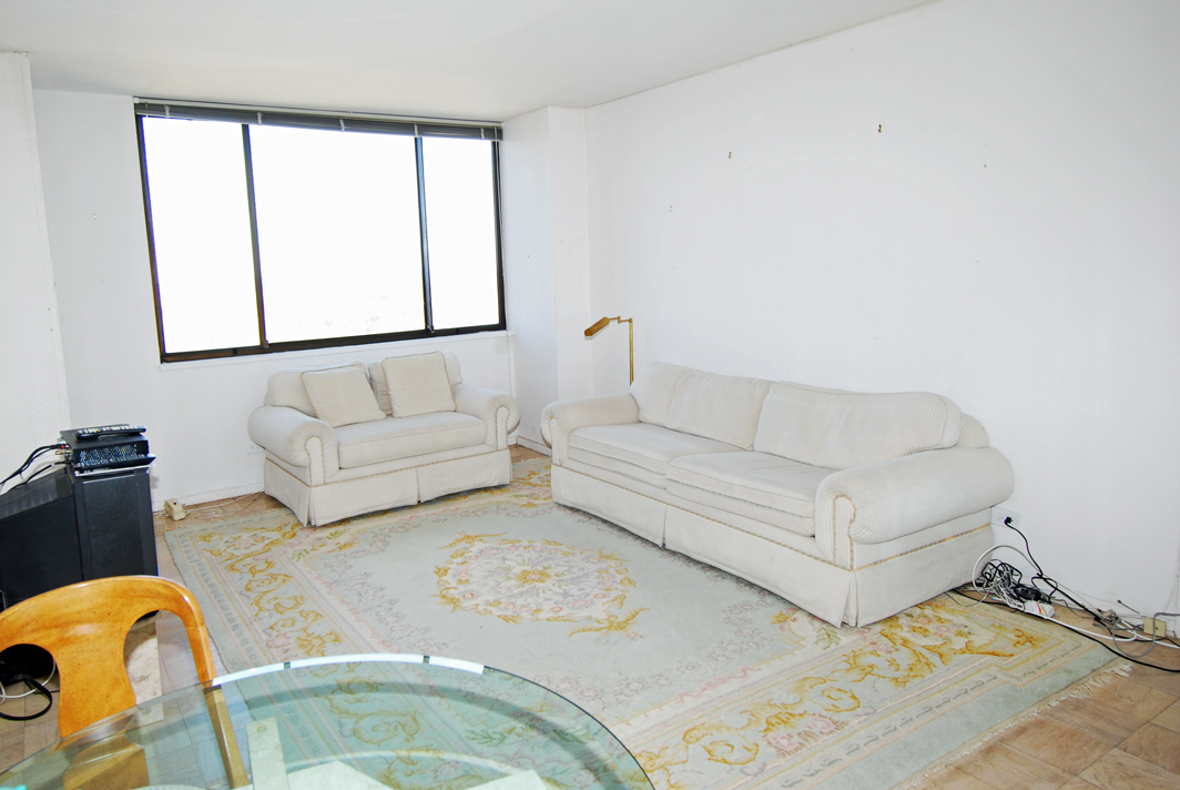 North Shore Towers Apt.