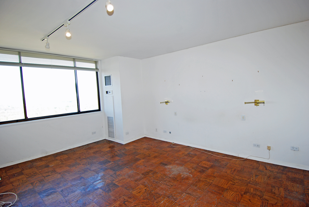 North Shore Towers Apt.