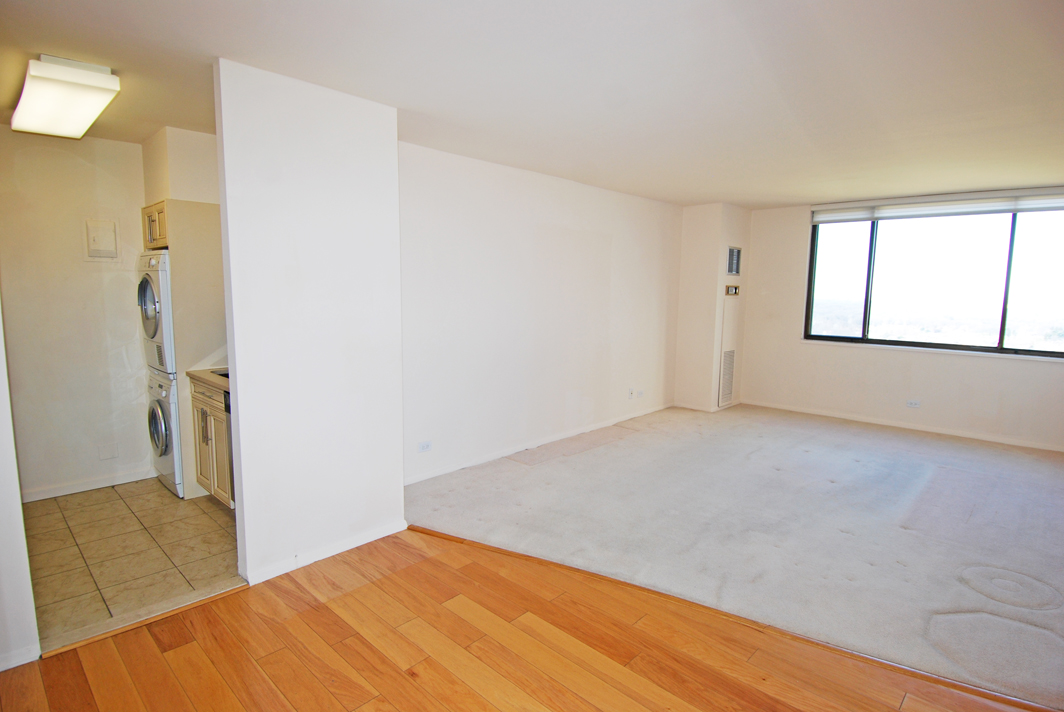 North Shore Towers Apt.