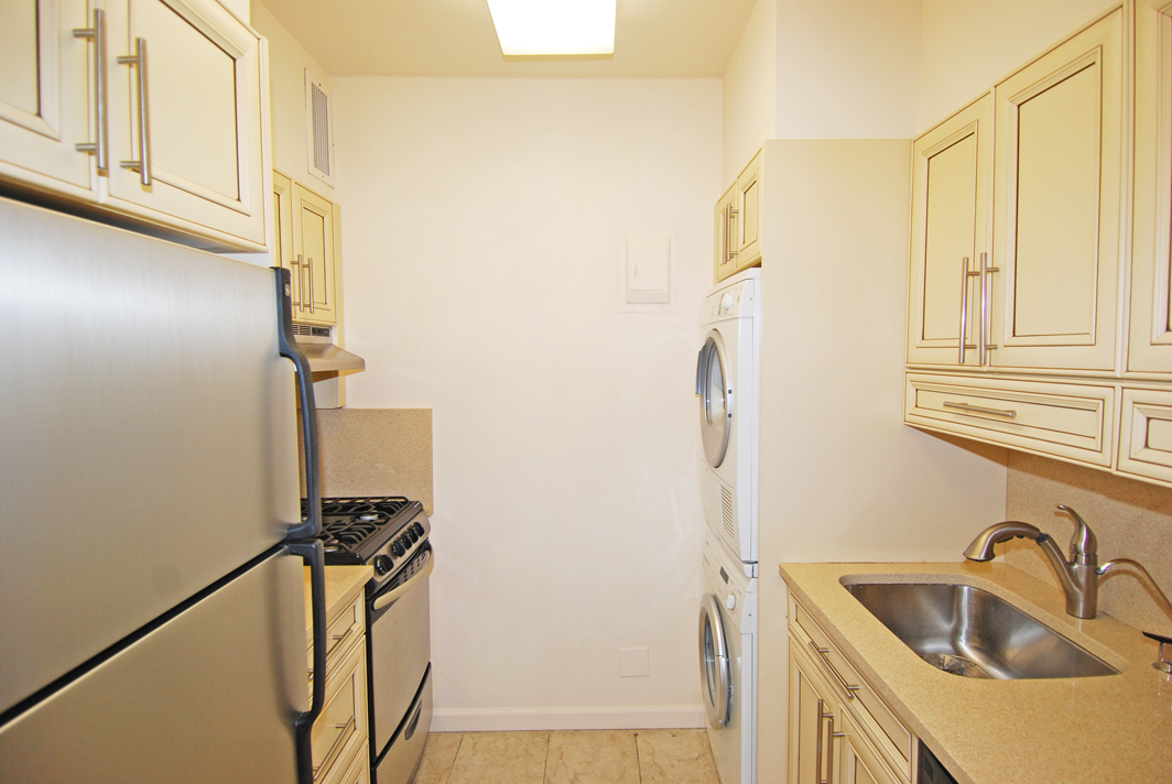 North Shore Towers Apt.