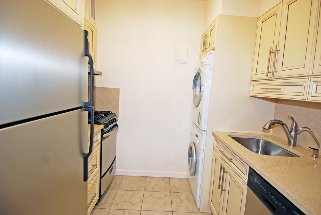 North Shore Towers Apt.