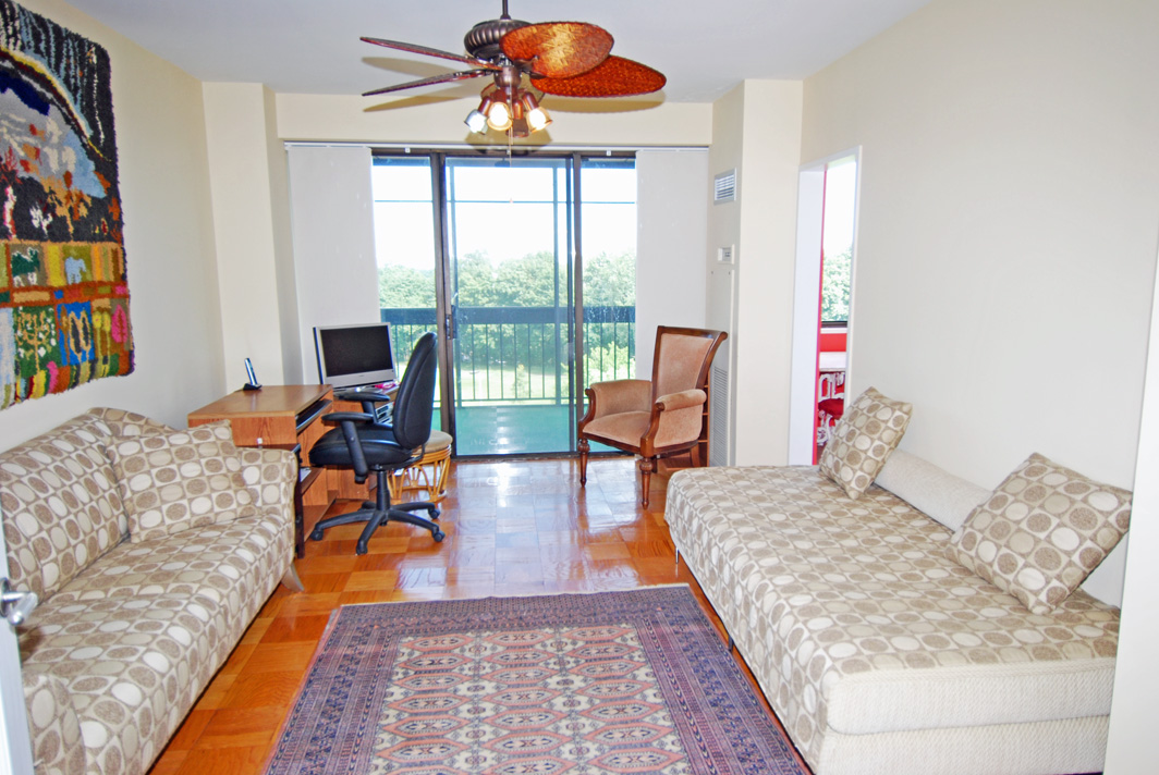 North Shore Towers Apt.