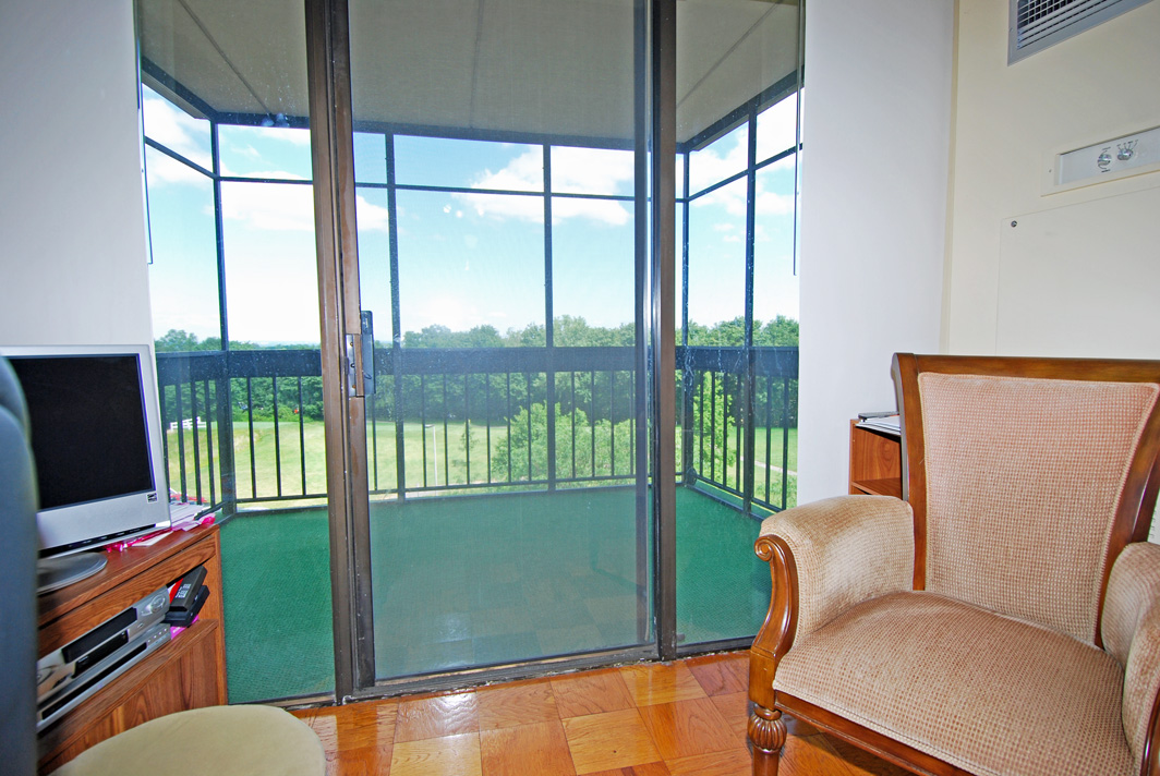 North Shore Towers Apt.