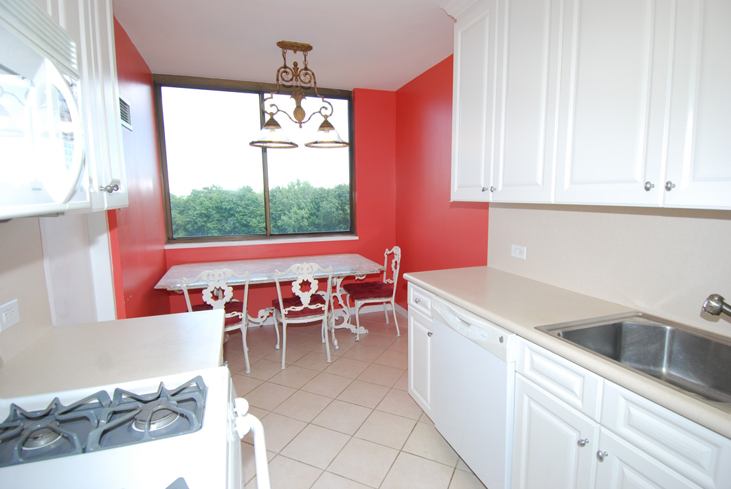 North Shore Towers Apt.