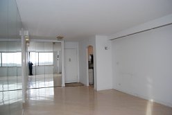 1 Bed., 2 bath apt