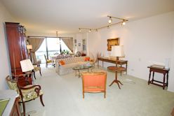2 bedroom, 2 1/2 bath apt