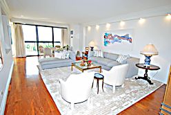 2 bedroom, 2 1/2  bath apt