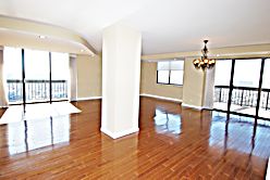 2 bedroom, 2 1/2  bath apt