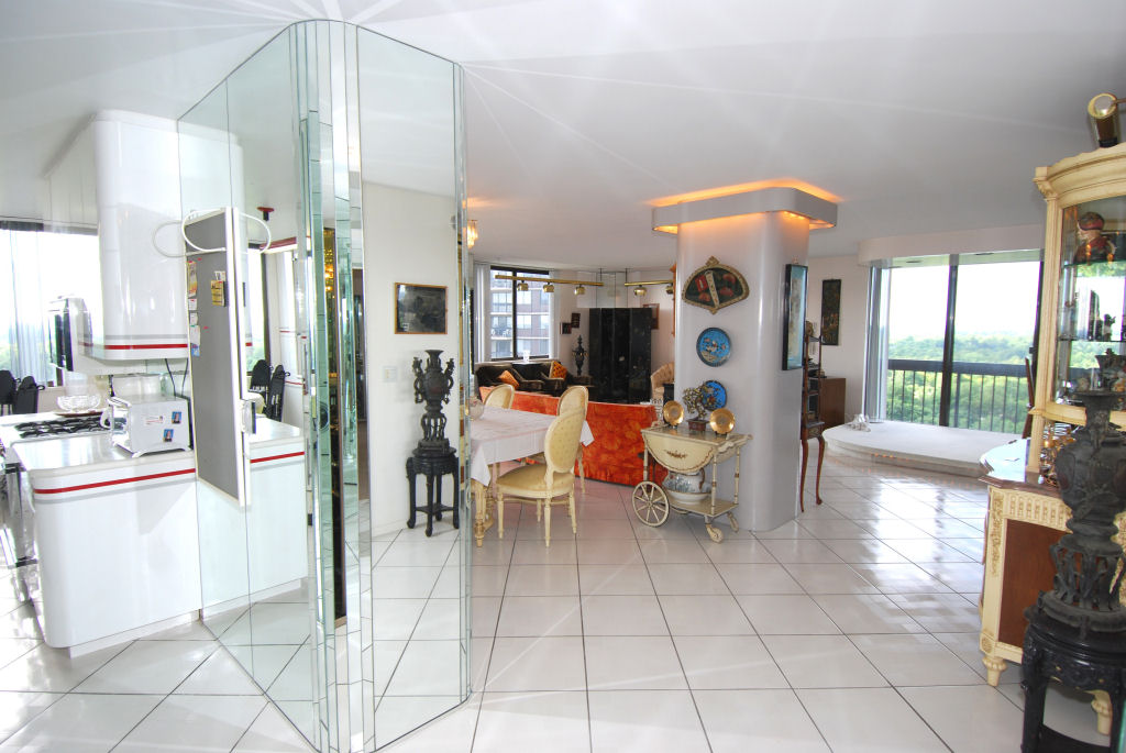 North Shore Towers Apartment