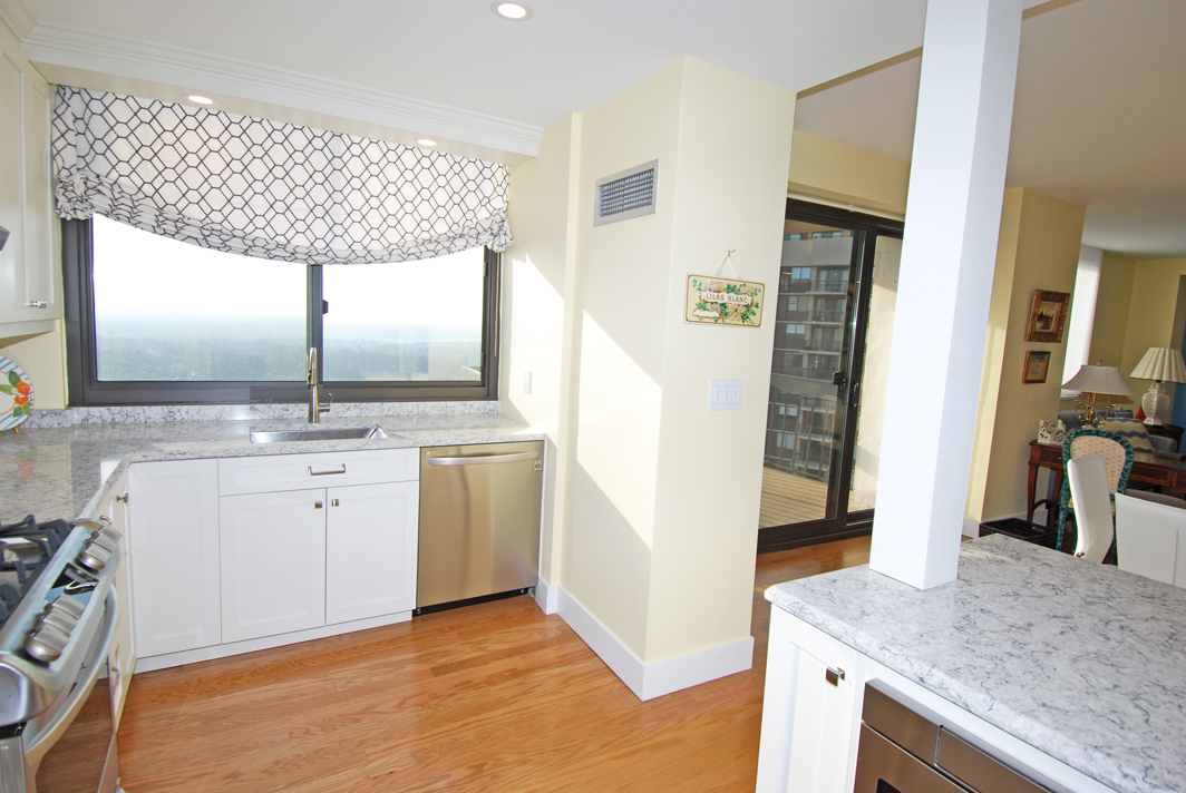 North Shore Towers Apt.