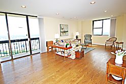 North Shore Towers 3 bedroom apt.