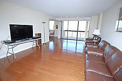 2 bedroom, 2 1/2  bath apt