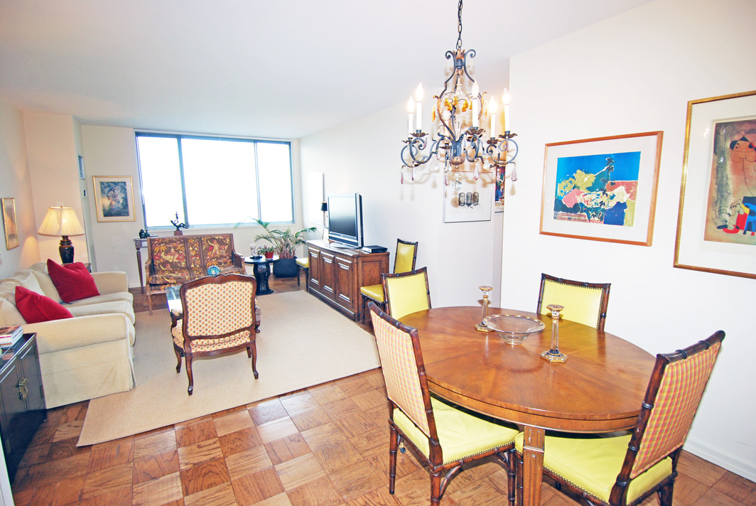 North Shore Towers 1 Bedroom Apartment