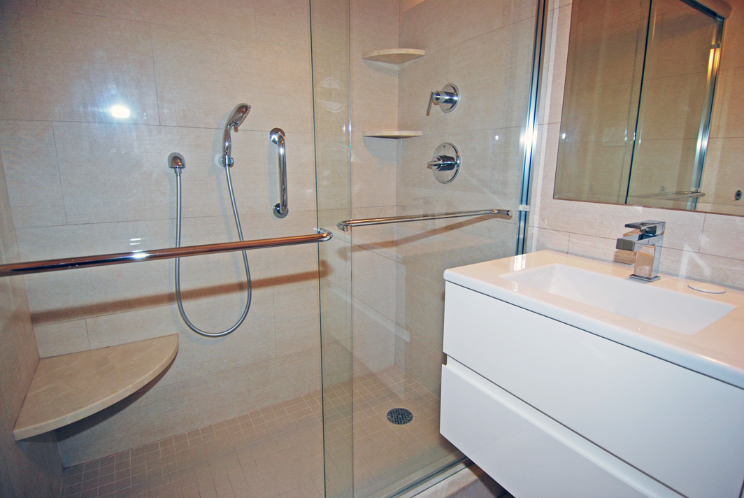 North Shore Towers 1 Bedroom Apartment