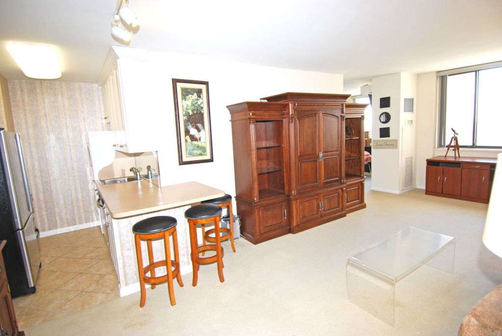 North Shore Towers Alcove Studio