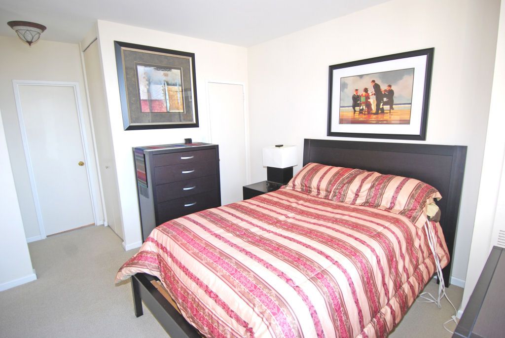 North Shore Towers Alcove Studio