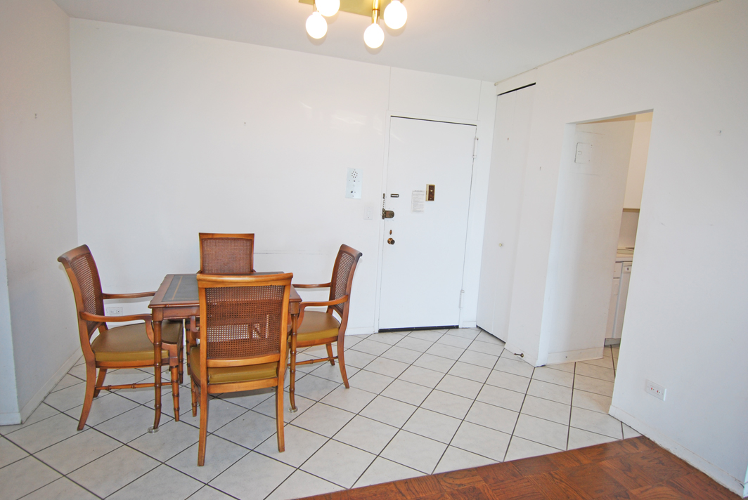 North Shore Towers 1 Bedroom Apartment