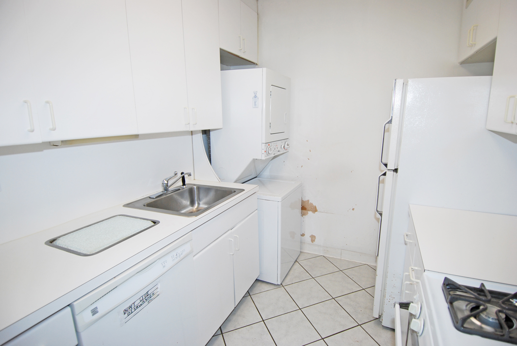 North Shore Towers 1 Bedroom Apartment