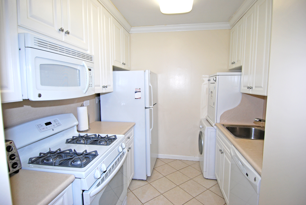 North Shore Towers Apartment