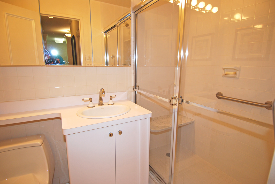 North Shore Towers Apartment