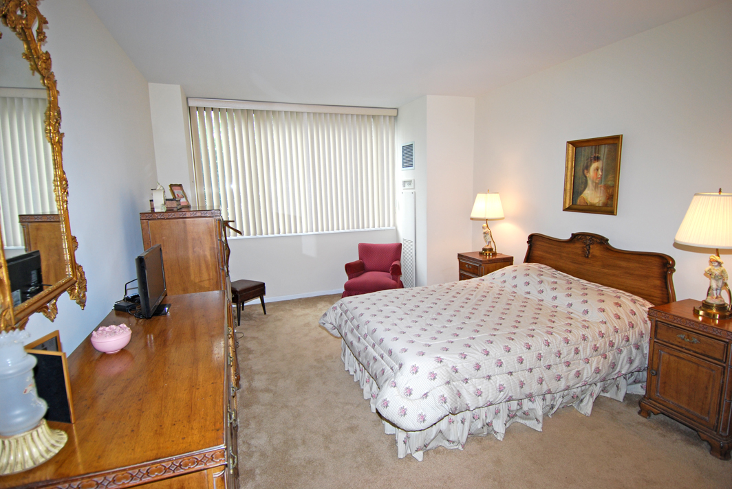 North Shore Towers Apartment