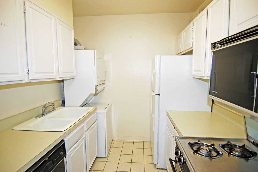 North Shore Towers apt.