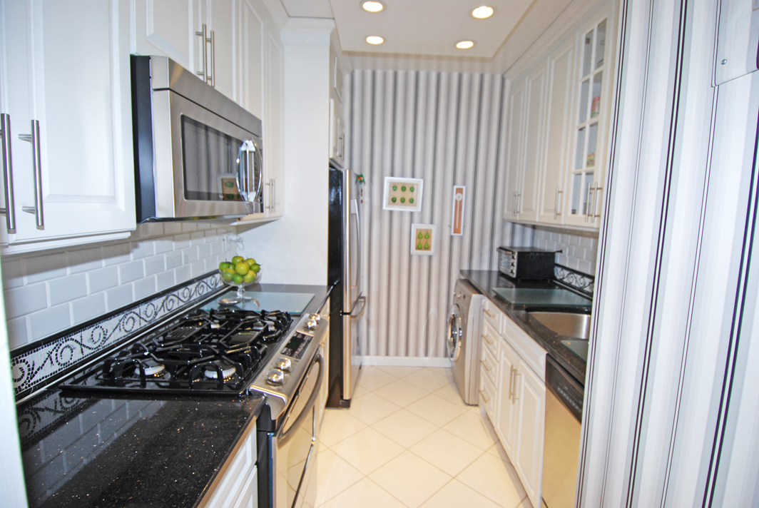 North Shore Towers 1 Bedroom Apartment