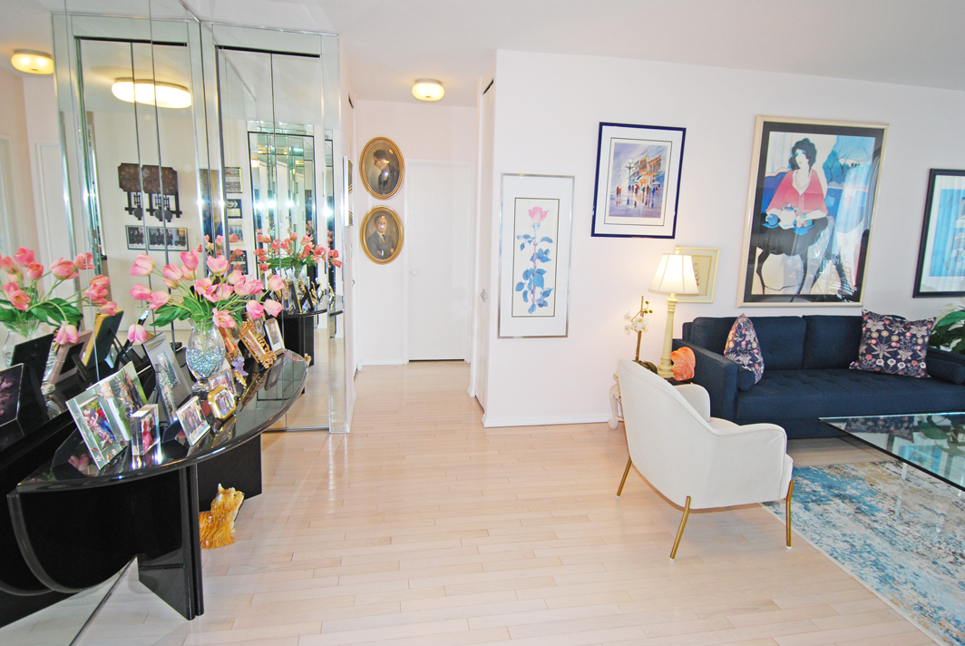 North Shore Towers 1 Bedroom Apartment