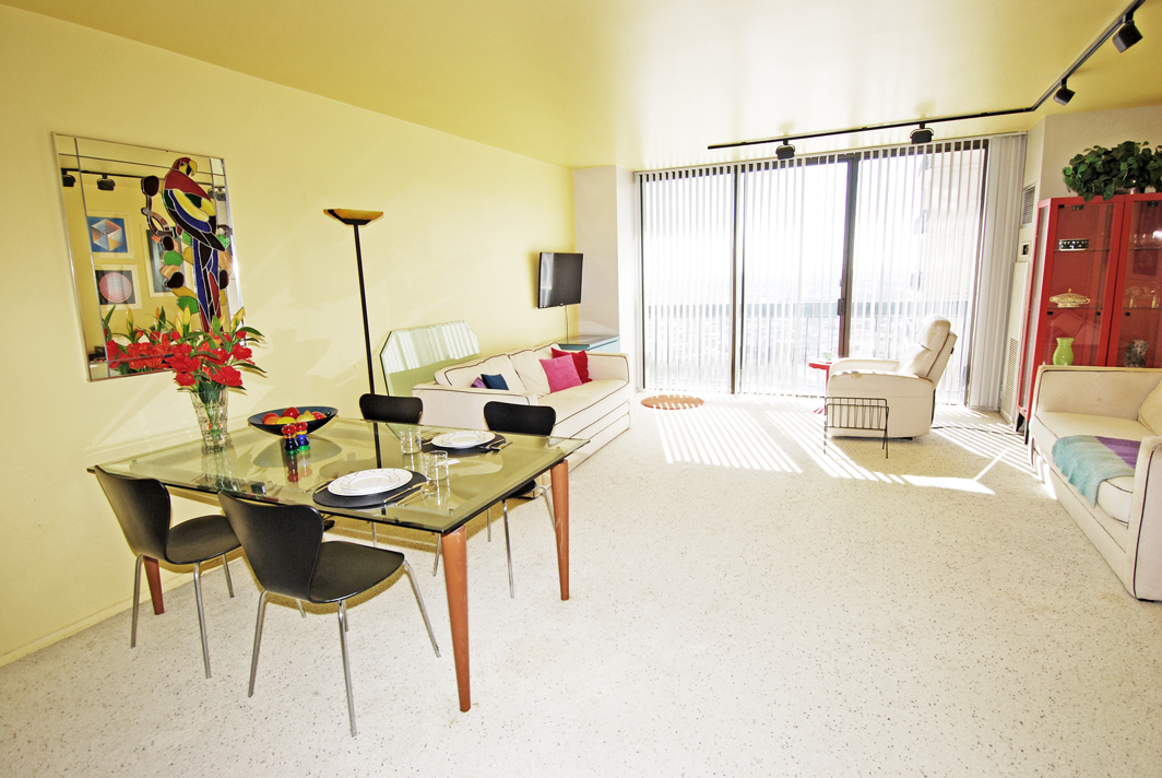 North Shore Towers 1 Bedroom Apartment