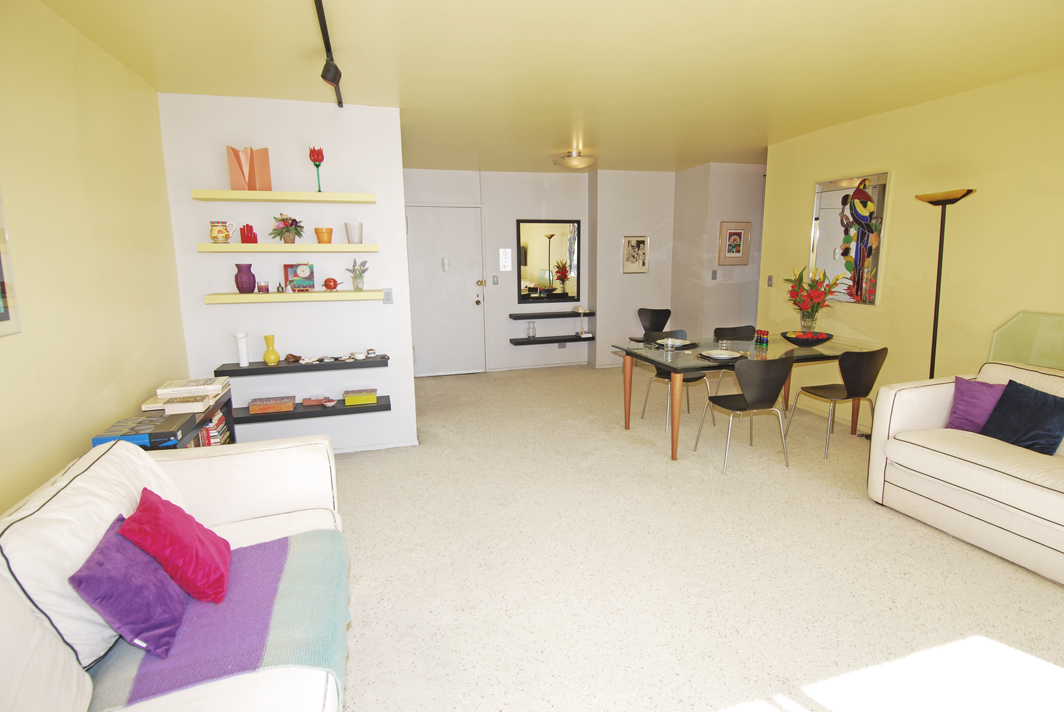 North Shore Towers 1 Bedroom Apartment