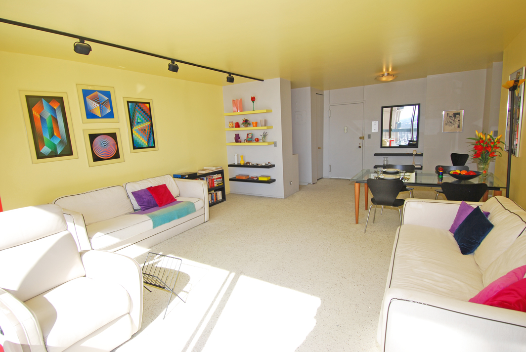 North Shore Towers 1 Bedroom Apartment