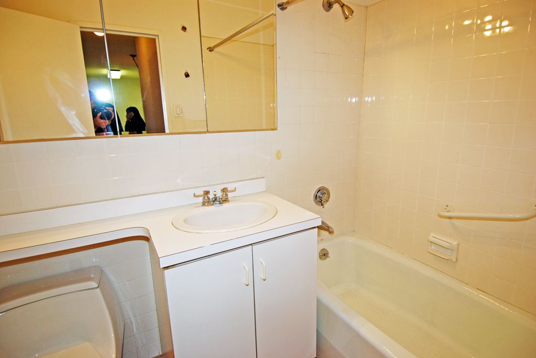 North Shore Towers 1 Bedroom Apartment