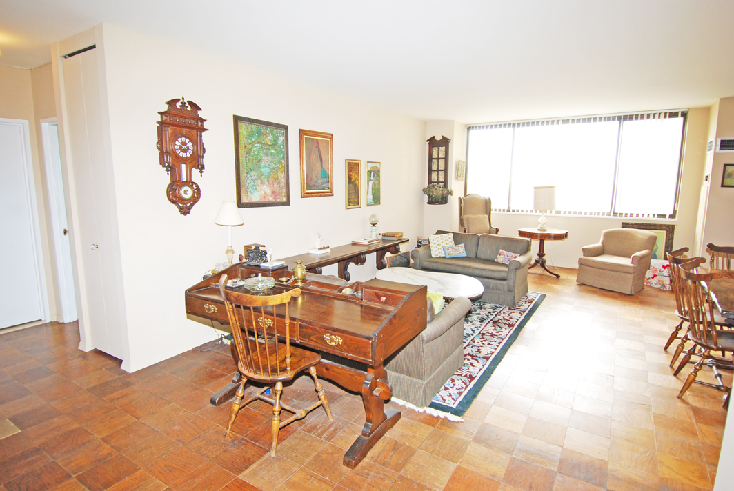 North Shore Towers Apt. 