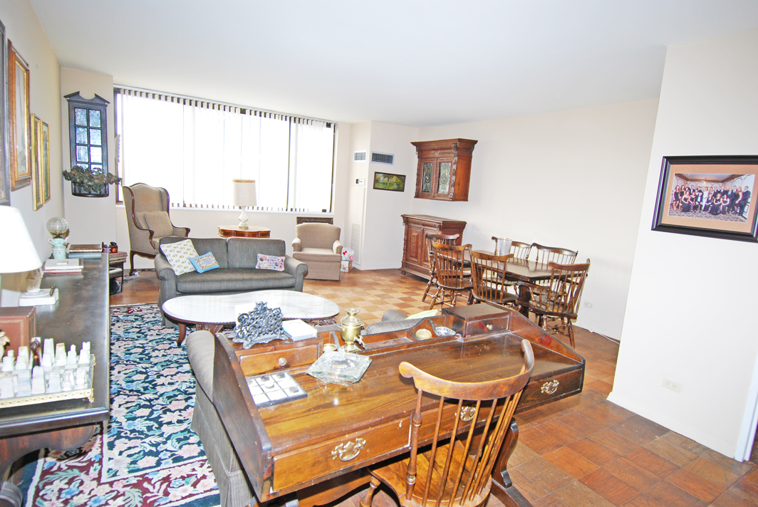 North Shore Towers Apt.