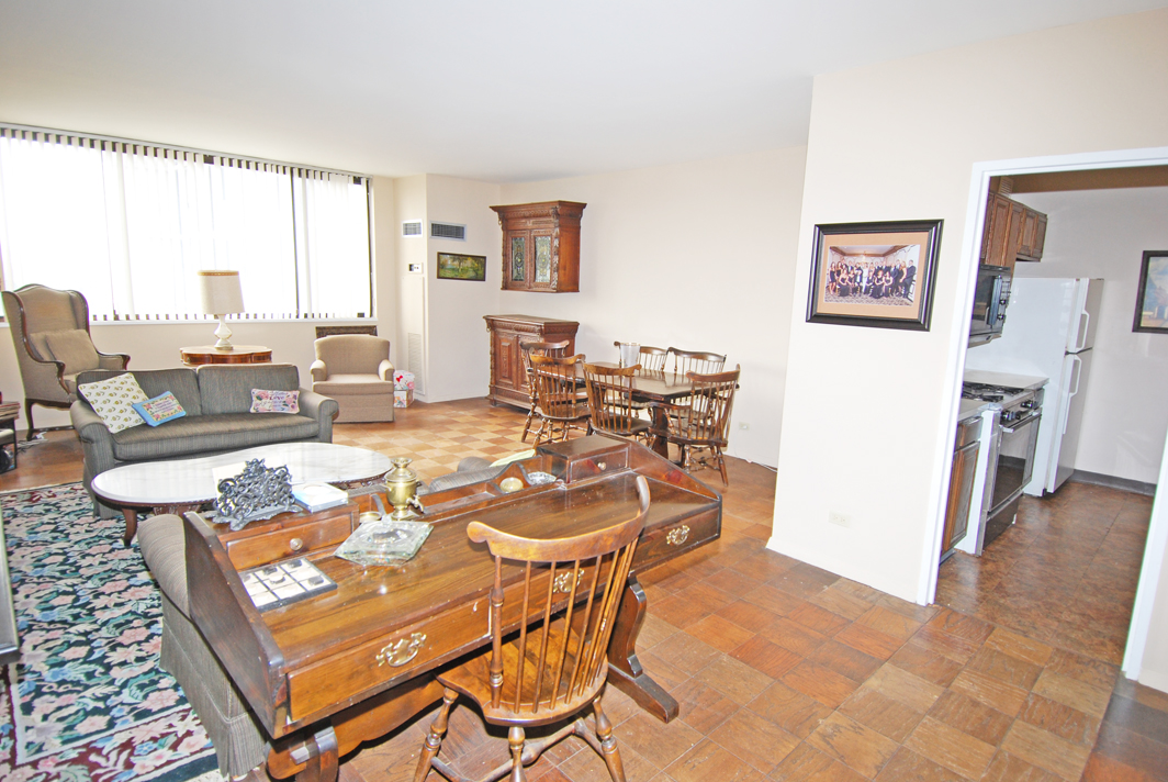 North Shore Towers Apt.