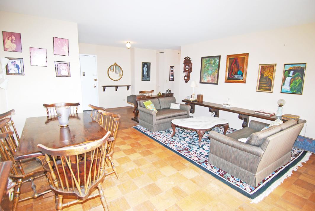 North Shore Towers Apt.