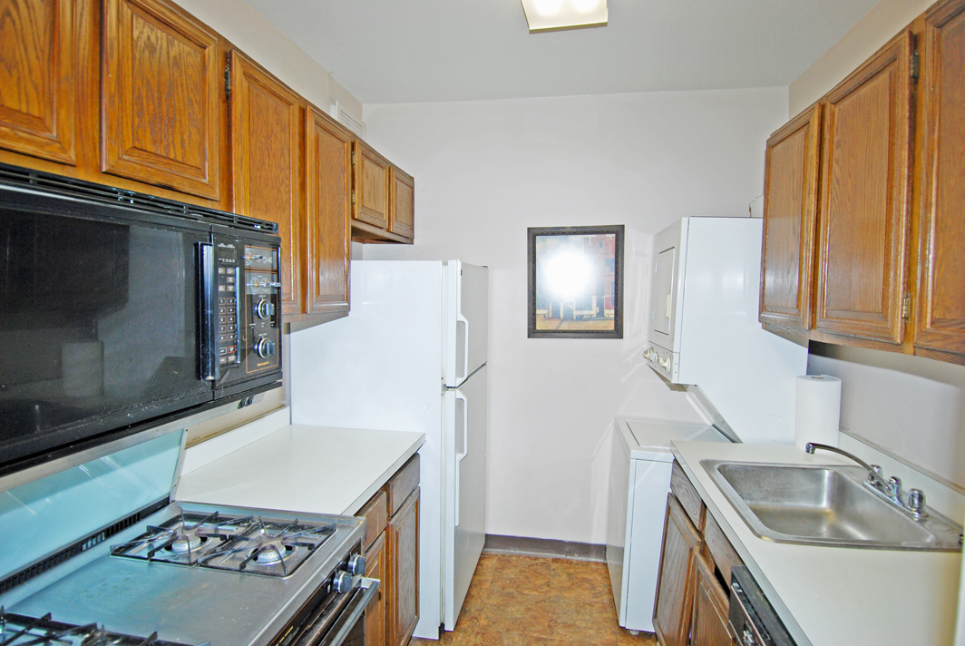 North Shore Towers Apt.