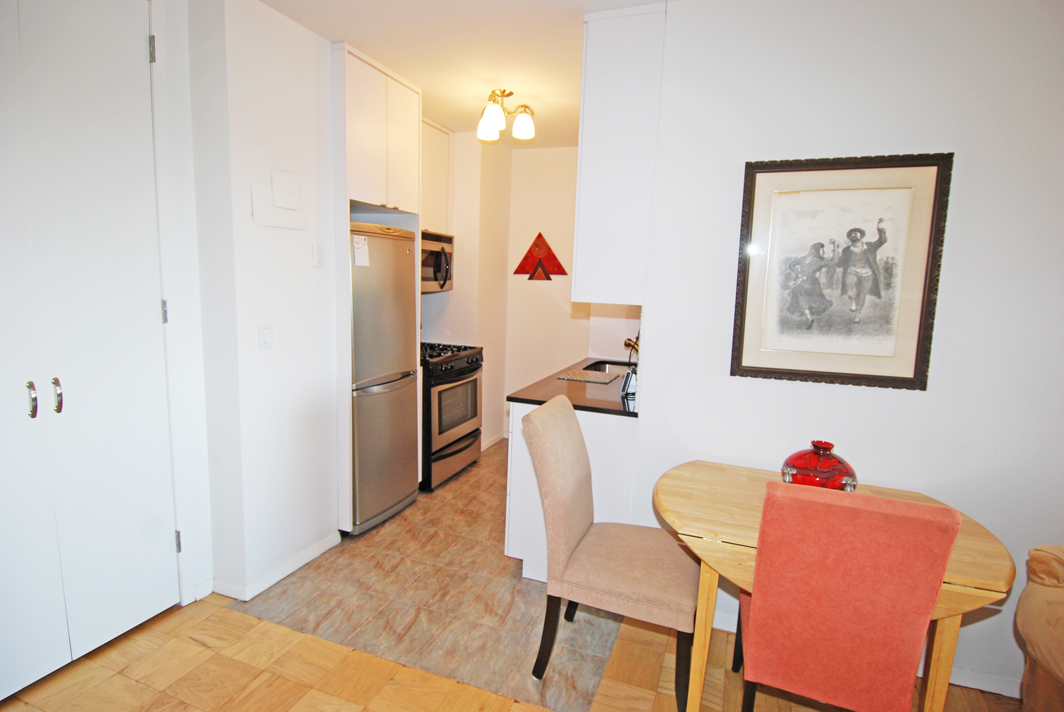 North Shore Towers Alcove Studio