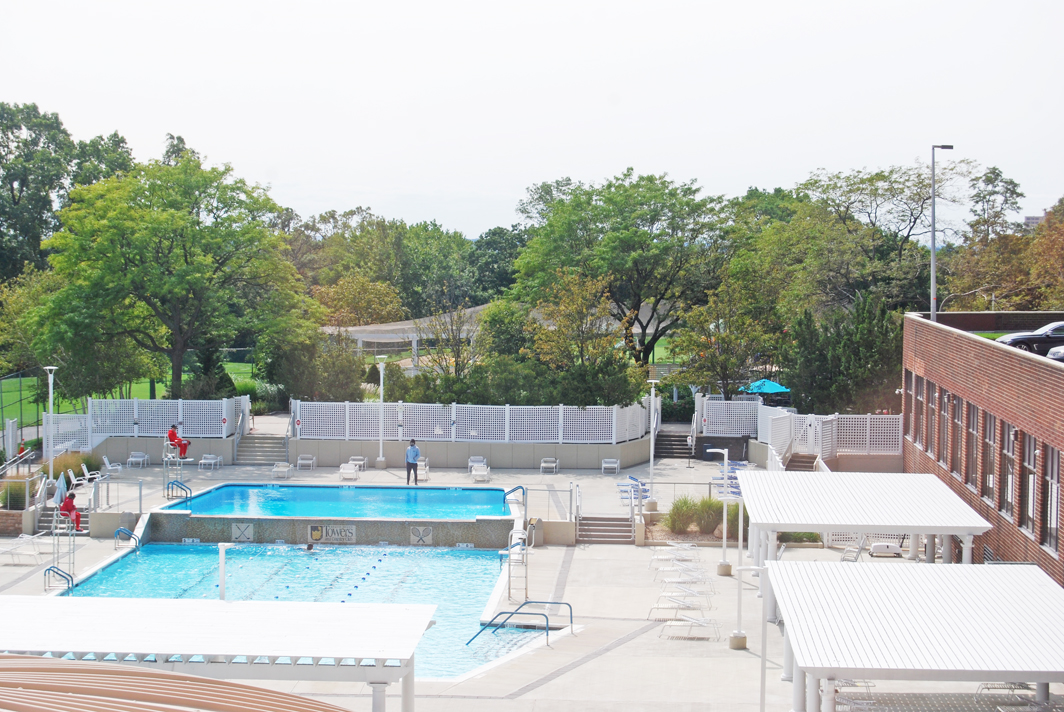 North Shore Towers Alcove Studio