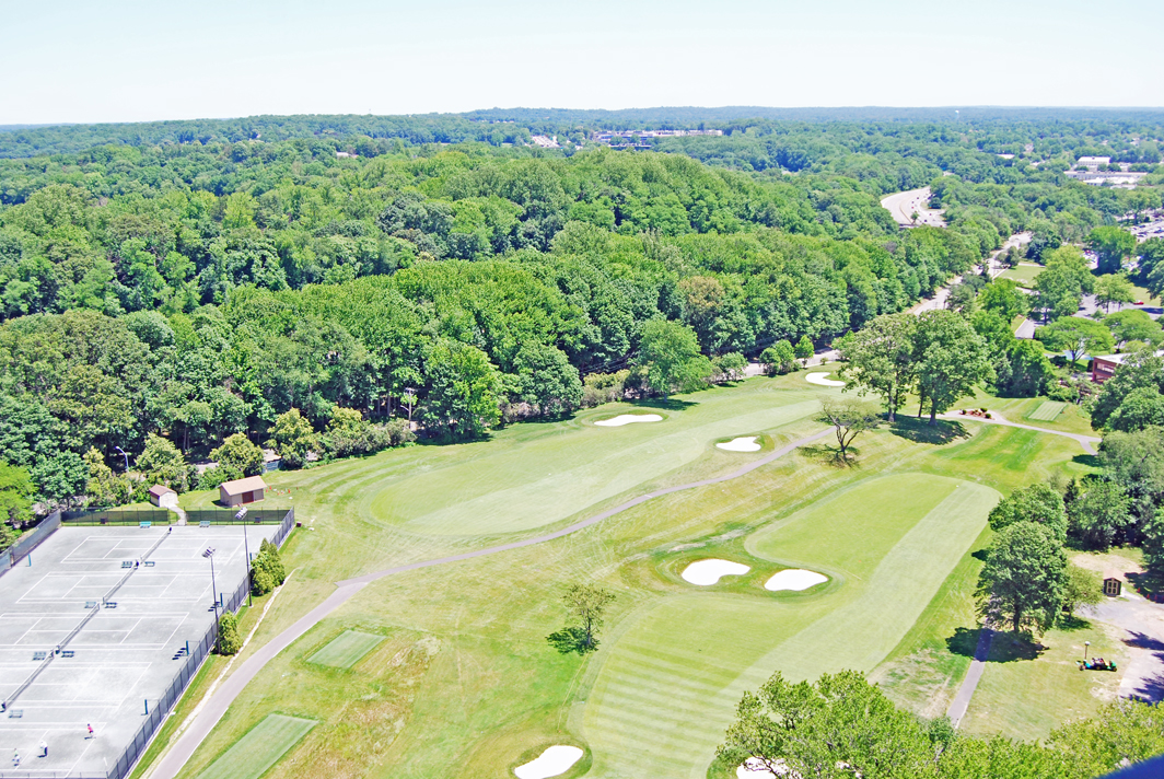 North Shore Towers 1 bedroom apt.