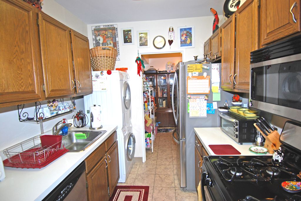 North Shore Towers 1 Bedroom Apartment