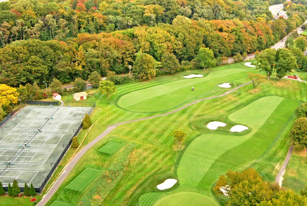 North Shore Towers 1 Bedroom Apartment