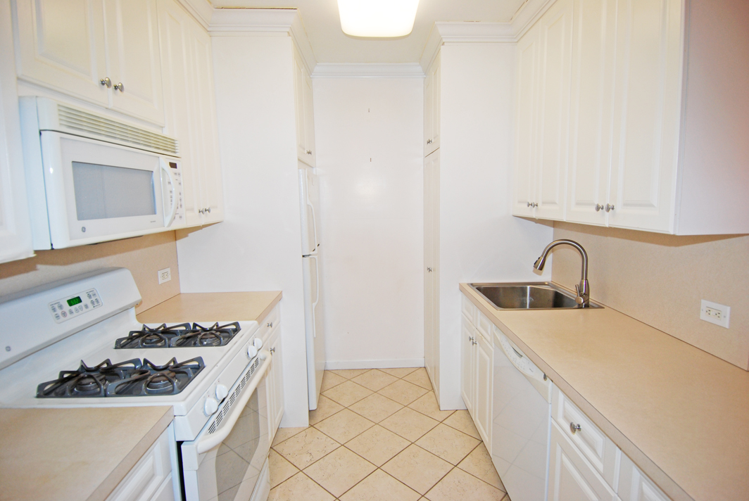 North Shore Towers 1 bedroom   Apartment