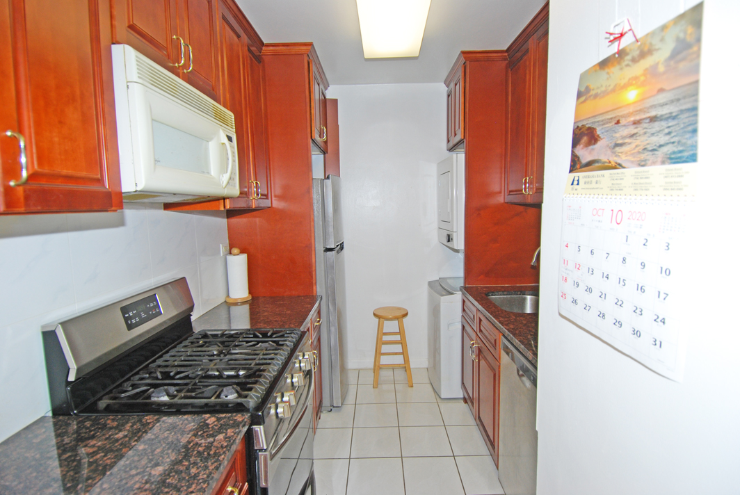 North Shore Towers apt.