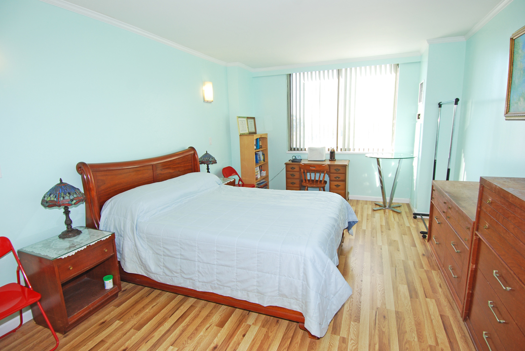 North Shore Towers apt.